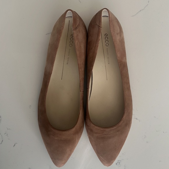 Ecco Shoes - Ecco Danish Design Suede Pointed Flats 🤎